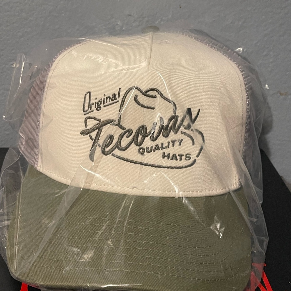Tecovas Original Quality Hats - White and Green